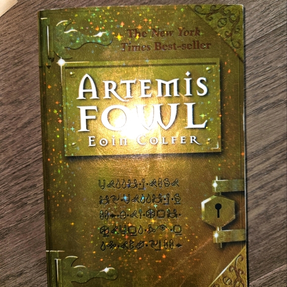 Bundle 5/$20. 5 Artemis Fowl books - Picture 3 of 11